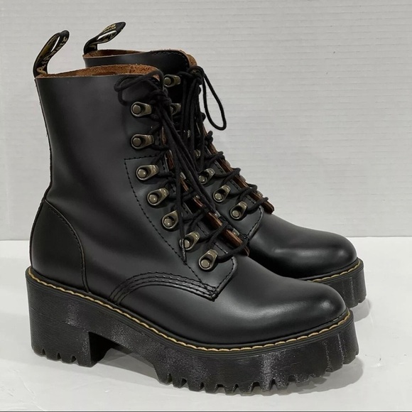 DR. MARTENS LEONA HEELED WOMEN'S BOOT BLACK SMOOTH SZ-7 .US/38 .EU (PRE-OWNED) - Picture 3 of 12